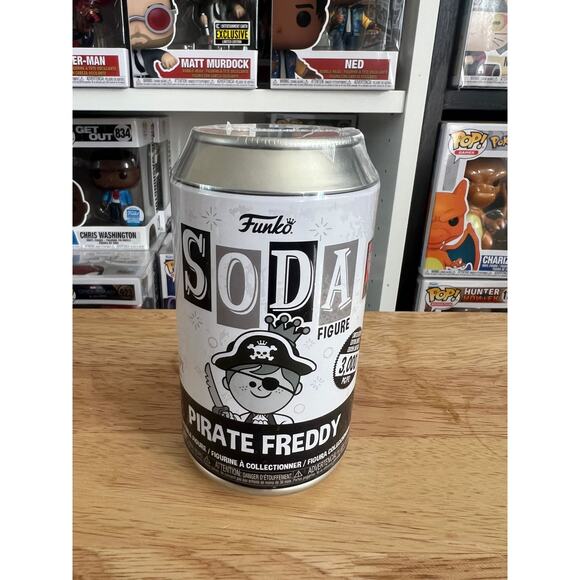 ONLY 3000 PIECES LIMITED EDITION BLACK WHITE Pirate Freddy Funko Soda Funtastic - Picture 1 of 2